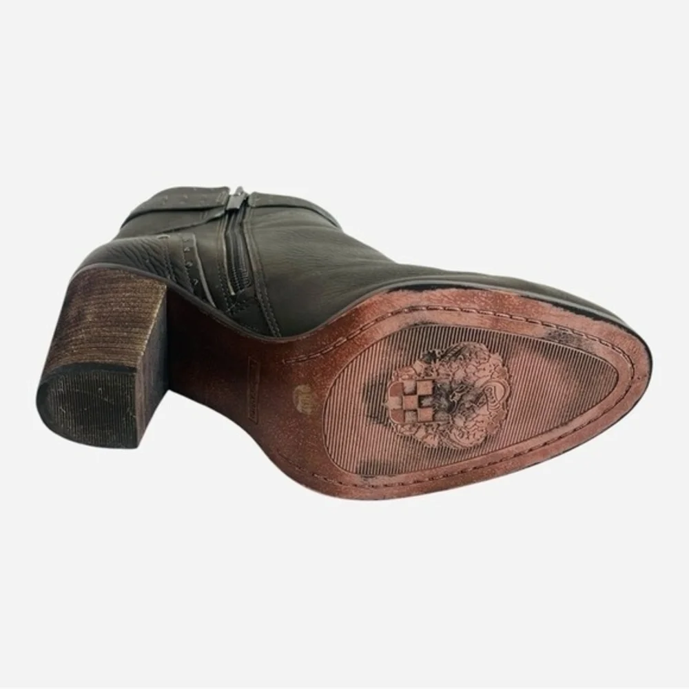 Vince Camuto vince camuto